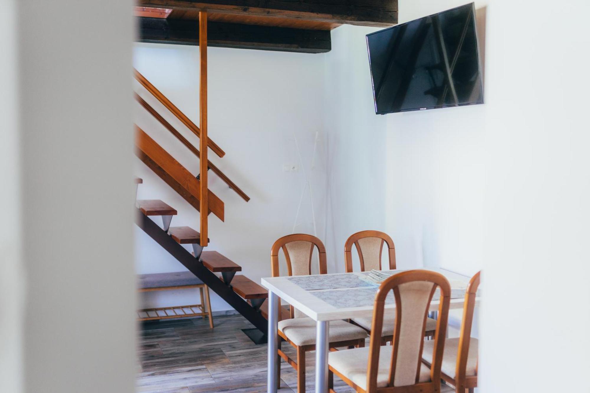 Apartmany Friends Liptov ลิฟตอฟสกีมิคูลาช ภายนอก รูปภาพ