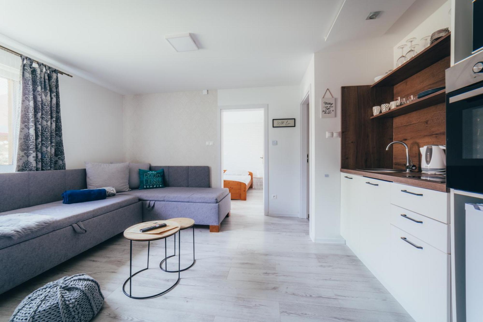 Apartmany Friends Liptov ลิฟตอฟสกีมิคูลาช ภายนอก รูปภาพ