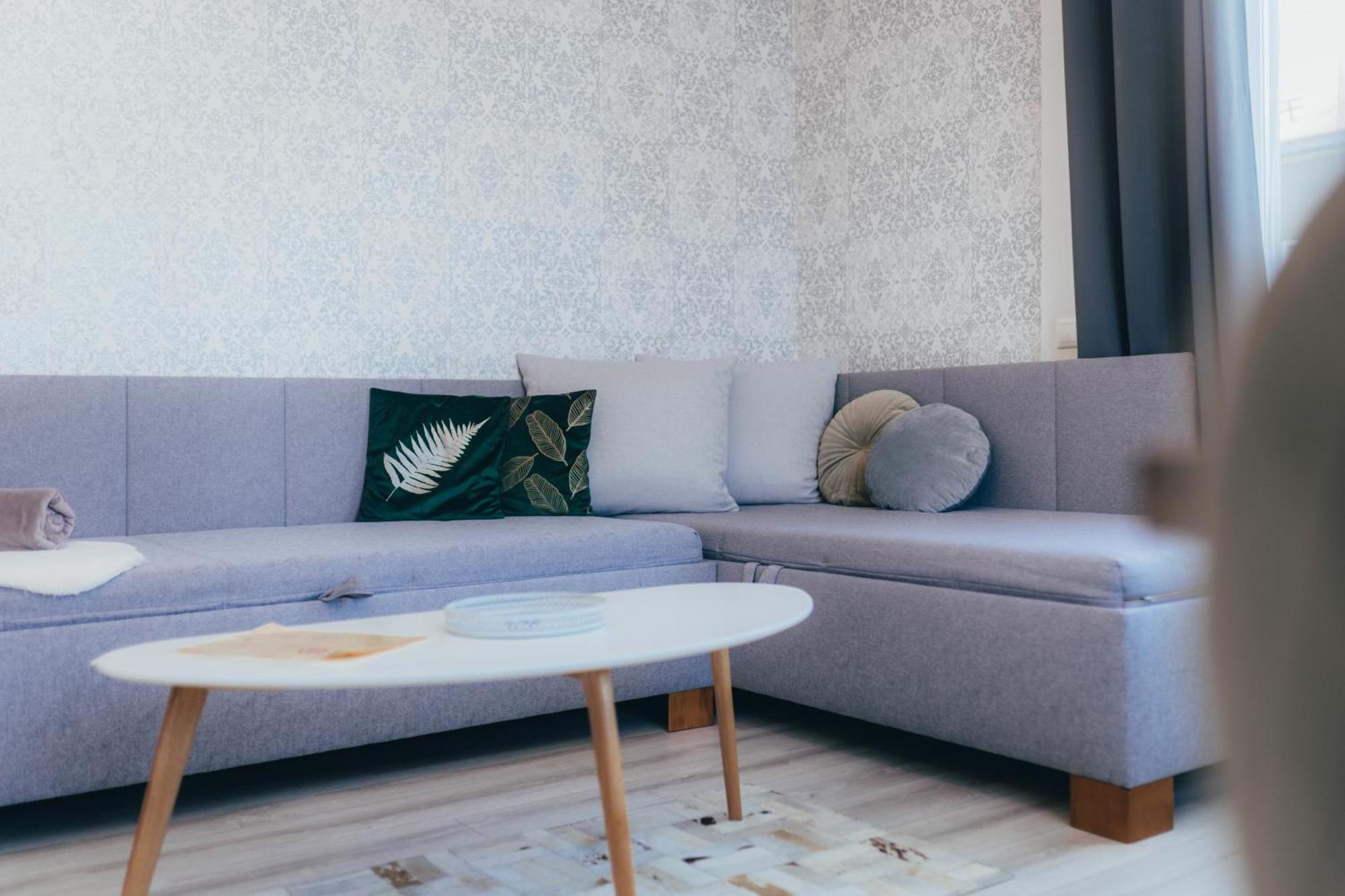 Apartmany Friends Liptov ลิฟตอฟสกีมิคูลาช ภายนอก รูปภาพ