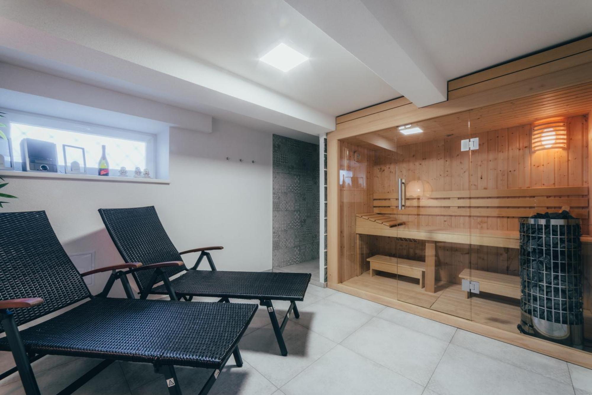 Apartmany Friends Liptov ลิฟตอฟสกีมิคูลาช ภายนอก รูปภาพ